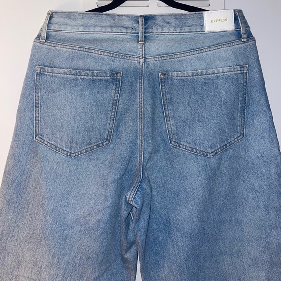 Express Wide leg High Rise Lightwash Females Size 10R - Picture 6 of 6
